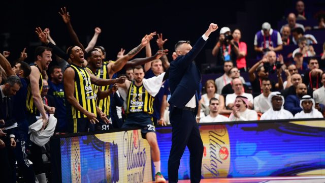 Final Four – Γιασικεβίτσιους: «Ο Σπανούλης μου είπε “μ@λ@κ@” δυστυχώς δεν έχουμε εμείς την μπάλα»