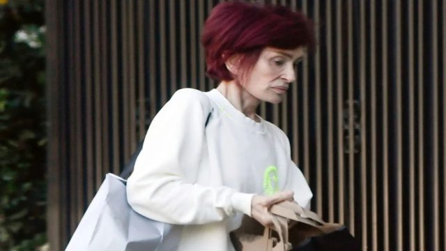 Ανησυχία για την Σάρον Όσμπορν: Σοκάρει η εμφάνισή της, ζυγίζει 44 κιλά μετά τη χρήση Ozempic