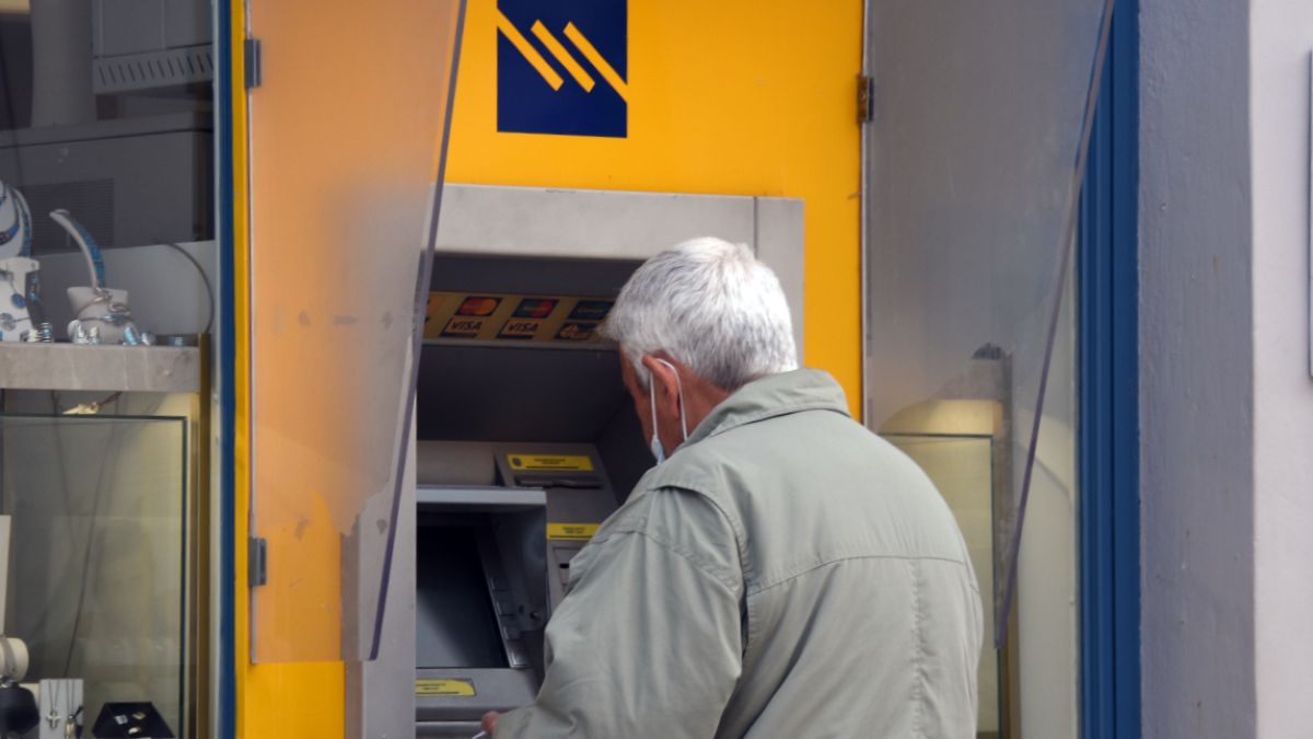 Συντάξεις Ιουνίου: «Κλείδωσαν» οι ημερομηνίες πληρωμής