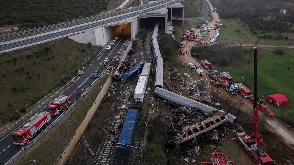Συνεχίζεται η έρευνα για την πυρόσφαιρα στα Τέμπη – Στο μικροσκόπιο ακόμη και τα… λύματα των τουαλετών