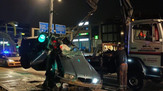 «Να τον βλέπω με σπασμούς και αίματα» – Συγκλονίζει ένας από τους τραυματίες του τροχαίου στην Ποσειδώνος