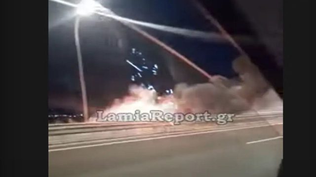 Θρίλερ για Ελληνίδα τραγουδίστρια  στην εθνική οδό Αθηνών‑Λαμίας: Έπιασε φωτιά το αυτοκίνητό της (video)