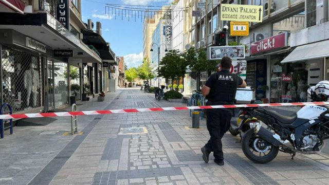Τηλεφώνημα για βόμβα σε υποκαταστήματα τράπεζας στη Λάρισα