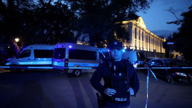 Επίθεση με τσεκούρι στο πανεπιστήμιο της Βαρσοβίας – 22χρονος αποκεφάλισε μία γυναίκα