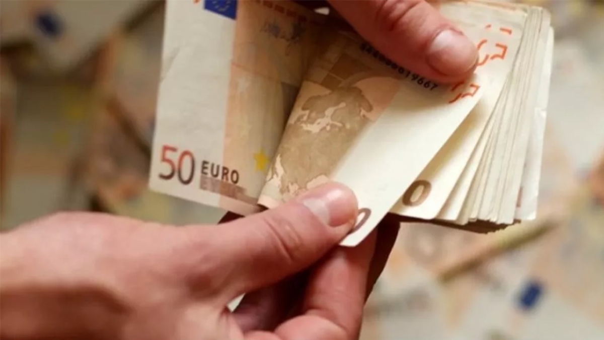 Πληρωμές από e-ΕΦΚΑ και ΔΥΠΑ: Οι δικαιούχοι, τα ποσά και οι ημερομηνίες