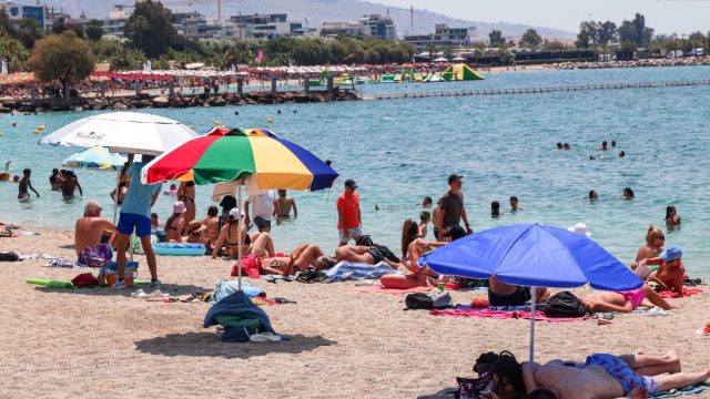 Καιρός: Ζέστη και ισχυροί άνεμοι σήμερα (12/6) – Τι λένε Σούζη και Αρνιακός