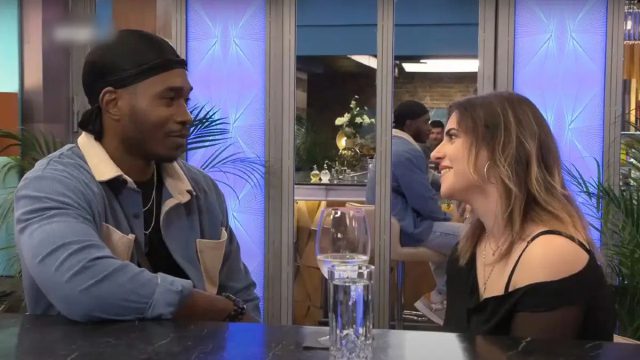 First Dates: Η Θάλεια ενθουσιάστηκε με τον Σεραφείμ – «Μου βρήκανε μαυρούλη, δεν το πιστεύω!»