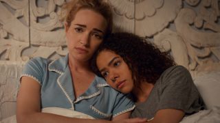 Το «Ginny and Georgia» επέστρεψε στο Netflix μετά από χρόνια και η αναμονή άξιζε: Η 3η σεζόν «γκρεμίζει» και «ξαναχτίζει» τους χαρακτήρες