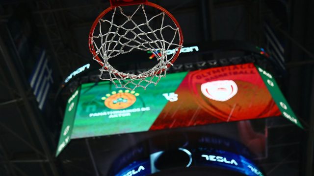 Αποκλειστικό: Σκέψεις της κυβέρνησης για κεκλεισμένων στα υπόλοιπα παιχνίδια των τελικών της Basket League