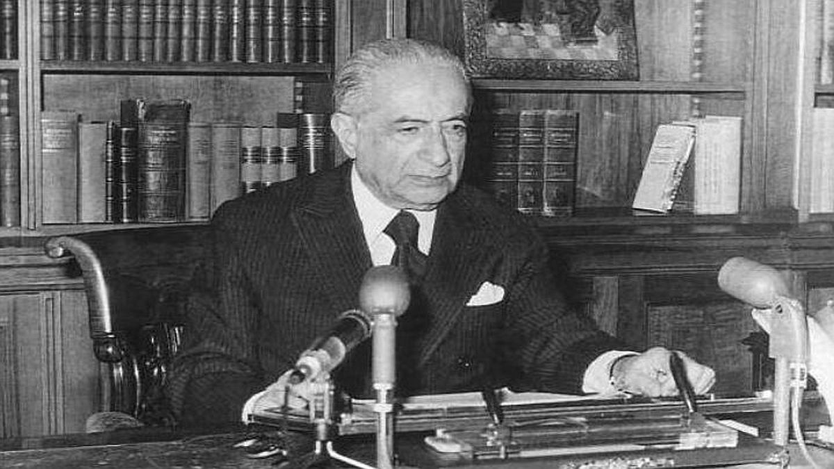 Σαν σήμερα, 19 Ιουνίου 1975: Ο Κωνσταντίνος Τσάτσος εκλέγεται Πρόεδρος της Δημοκρατίας με τις 210 ψήφους της συμπολίτευσης (ΝΔ), διαδεχόμενος τον Μιχαήλ Στασινόπουλο