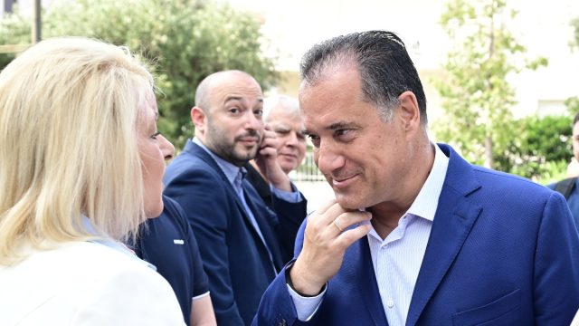 Άδωνις Γεωργιάδης: «Είχαμε προειδοποιήσει από τον Νοέμβριο στο Τζάνειο, έχουμε κάλυψη 82% των θέσεων στα νησιά»
