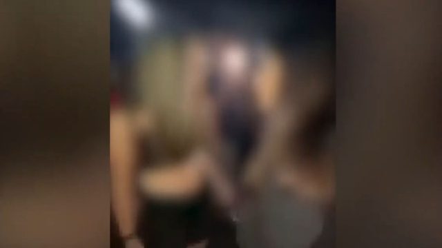 «Τώρα σου λέω στα γόνατα»: «Θύελλα» αντιδράσεων για το βίντεο της ντροπής – Άμεσα στη Δικαιοσύνη η αδελφή της ανήλικης
