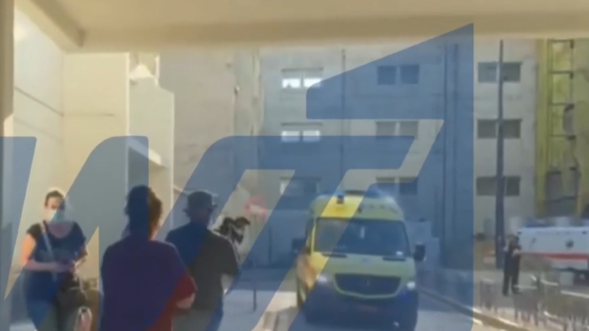 Άρτα: Η στιγμή που τα δύο παιδιά φτάνουν στην Πάτρα – «Βαριά και άσχημη» η κατάστασή τους