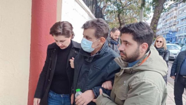 «Δεν αναζήτησε τη βιοψία» – Το Δημόσιο ζητά και τα ρέστα από τον αστυνομικό για την καθυστέρηση διάγνωσης καρκίνου