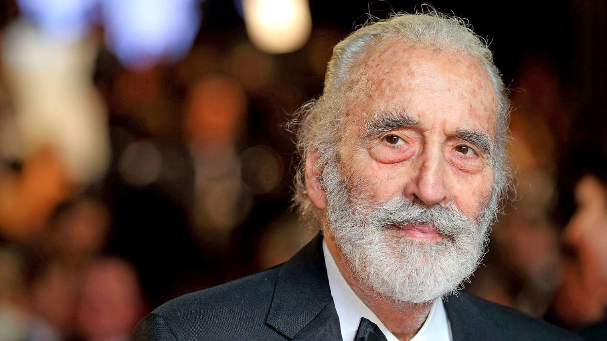 Κρίστοφερ Λι: Ο μεγαλειώδης ηθοποιός του Hollywood που έδωσε άλλη σημασία στο μύθο του Δράκουλα
