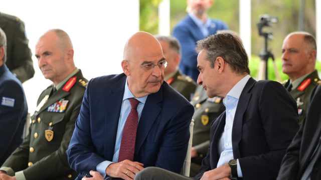 Έκτακτη σύσκεψη στο υπουργείο Άμυνας: Στο κάδρο η αντιβαλλιστική προστασία της χώρας