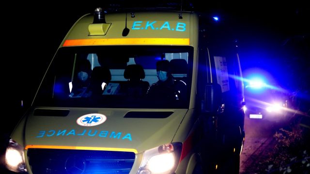 Τροχαίο δυστύχημα στη Βραυρώνα: Νεκρός 50χρονος διανομέας – Η μηχανή του συγκρούστηκε με ΙΧ