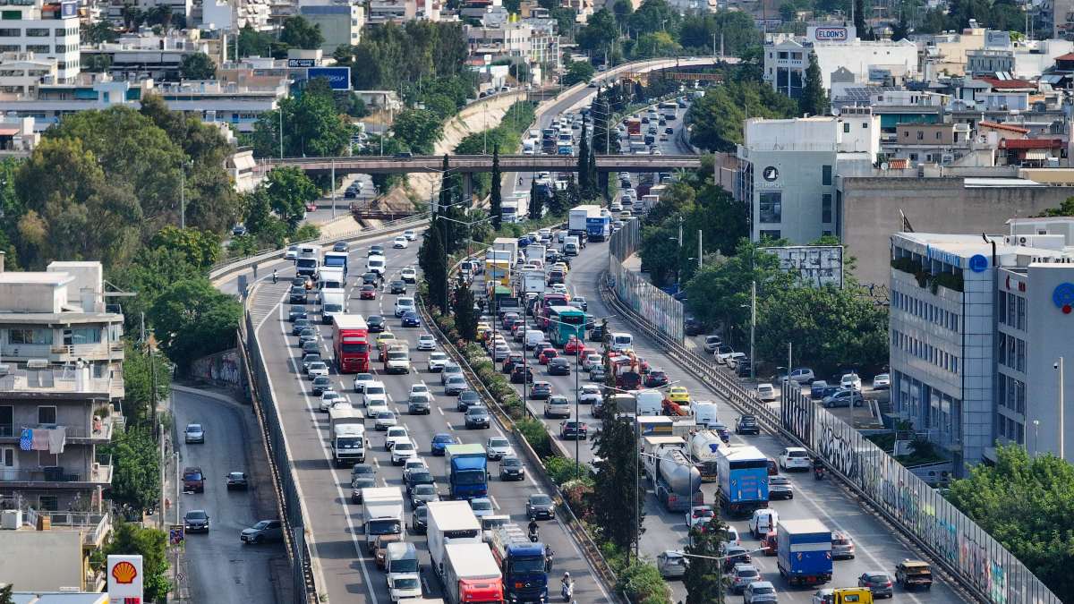 Παραλίγο τραγωδία στην Εθνική Αθηνών–Θεσσαλονίκης: Οδηγός κινούνταν στο αντίθετο ρεύμα