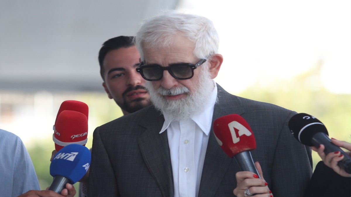 Δίκη Φιλιππίδη: Αυτά είναι τα πρώτα λόγια του ηθοποιού – «Σημαία μου είχα πάντα την αγάπη – Πνίγομαι σε μια θάλασσα»