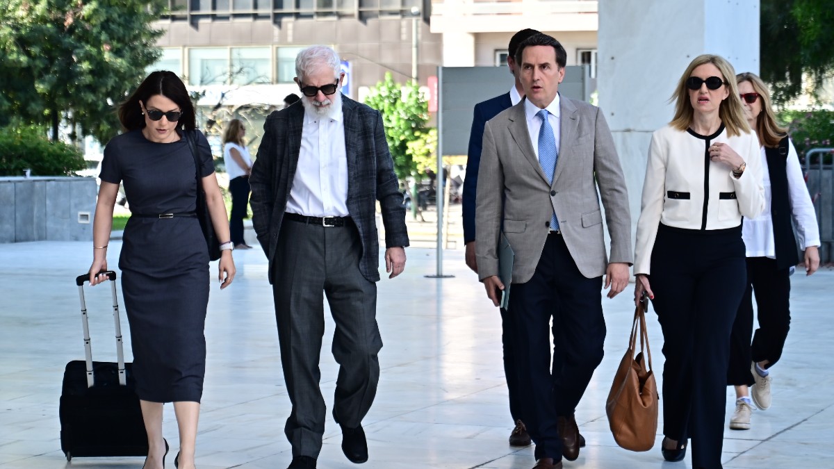 Πέτρος Φιλιππίδης: Στην αντεπίθεση ο ηθοποιός – «Ήταν με 23 πίεση στο δικαστήριο, θα μιλήσουν για την προσωπικότητά του»