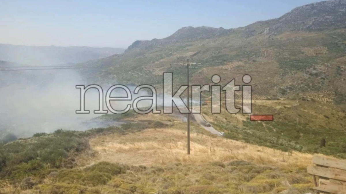 Φωτιά στο Λασίθι: Μήνυμα από το 112 στους κατοίκους – Πνέουν ισχυροί άνεμοι