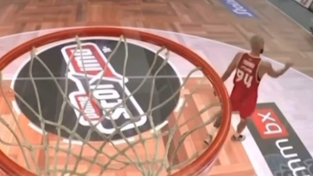 Φουρνιέ για τη χειρονομία στο ΟΑΚΑ: Δε μετανιώνω, είμαι άντρας και έπρεπε να υπερασπιστώ τον εαυτό μου