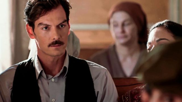 Grand Hotel 11/6: Η πραγματική ταυτότητα του Πέτρου αποκαλύπτεται