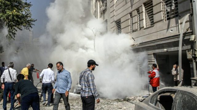«Χοντραίνει» η κατάσταση στη Μέση Ανατολή: Το Ιράν επιτέθηκε σε αμερικανική βάση στο Κατάρ