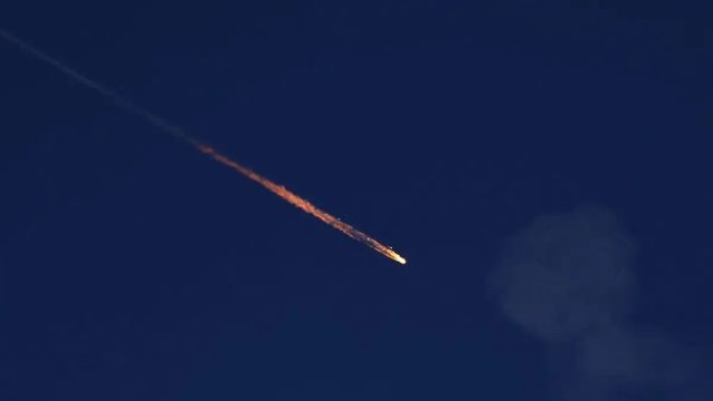 Και το χάος… μόλις ξεκίνησε στη Μέση Ανατολή: Απάντηση του Ιράν στην επίθεση των ΗΠΑ με πυραύλους στο Ισραήλ