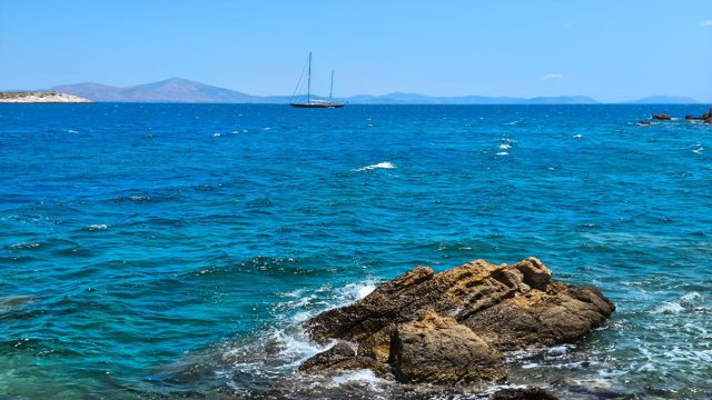 Καιρός σήμερα (30/6): Υψηλές θερμοκρασίες με δυνατούς ανέμους – Νέο κύμα ζέστης προ των πυλών σύμφωνα με Αρνιακό και Ρήγου
