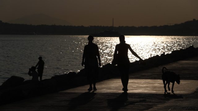 Καιρός σήμερα 7/6: Καλοκαιρινές και τροπικές συνθήκες εν όψει του Αγίου Πνεύματος – Η εκτίμηση Αρναούτογλου και Μαρουσάκη