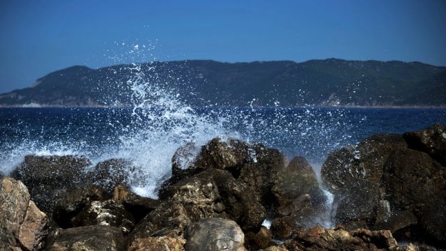 Καιρός σήμερα 15/6: Πτώση θερμοκρασίας και μελτέμια – Πού ίσως ξεσπάσουν μπόρες σύμφωνα με Μαρουσάκη και Αρναούτογλου