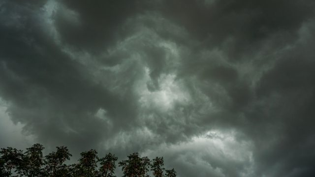 Έκτακτο δελτίο επιδείνωσης καιρού – Οι περιοχές που θα εκδηλωθούν ισχυρές καταιγίδες