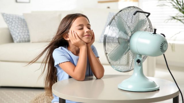 Πώς να κρατήσεις το σπίτι σου δροσερό το καλοκαίρι: 5 απλοί και αποτελεσματικοί τρόποι