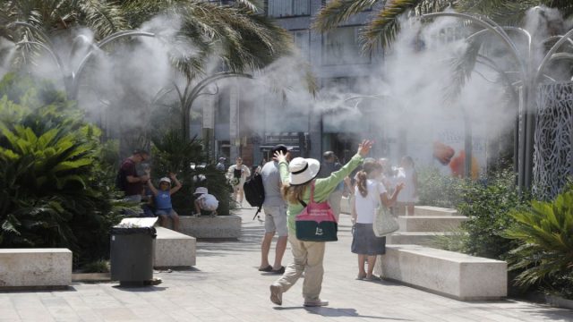 Η Ευρώπη στο έλεος του καύσωνα: Στα ύψη τα θερμόμετρα σε Ισπανία, Γαλλία και Ιταλία