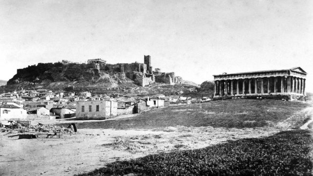 Κουίζ για την παλιά Αθήνα: Μπορείς να αναγνωρίσεις την περιοχή; Η φωτογραφία χρονολογείται μεταξύ 1860 και 1862