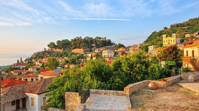Απόδραση στην Κυπαρισσία: Θάλασσα, φύση και αυθεντική Ελλάδα στον κρυμμένο θησαυρό του Ιονίου