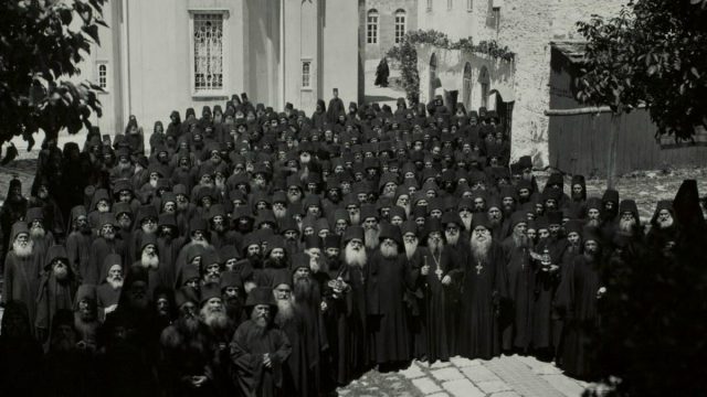 Πέρασαν 120 χρόνια από την άγρια συμπλοκή μεταξύ Ελλήνων και Ρώσων μοναχών στο Άγιον Όρος