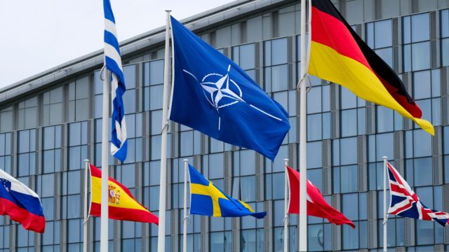 Νέα συμφωνία στο ΝΑΤΟ: Στο 5% του ΑΕΠ οι αμυντικές δαπάνες έως το 2035