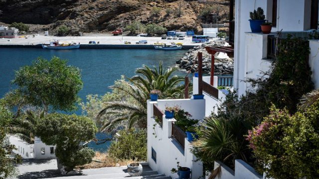 Διακοπές στην «πεταλούδα του Αιγαίου»: Ο ανεξερεύνητος παράδεισος για κάθε είδους προτίμηση