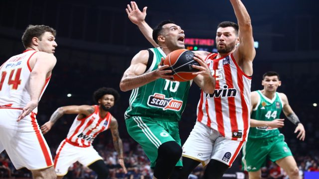 Ολυμπιακός – Παναθηναϊκός 91-83: Σε δεύτερο πλάνο το αγωνιστικό, ισοφάριση για τους Πειραιώτες