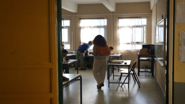 Πανελλαδικές 2025: Αυτή είναι η φετινή διαδικασία αποστολής των βαθμολογιών