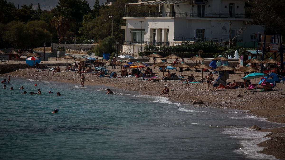 Αυτές είναι οι ακατάλληλες παραλίες της Αττικής για το καλοκαίρι 2025