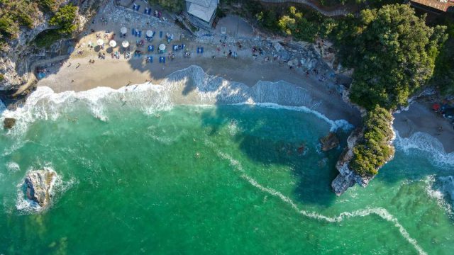 Καλοκαίρι στην ξηρά: 4 ιδανικοί προορισμοί για να ταξιδέψετε χωρίς πλοίο