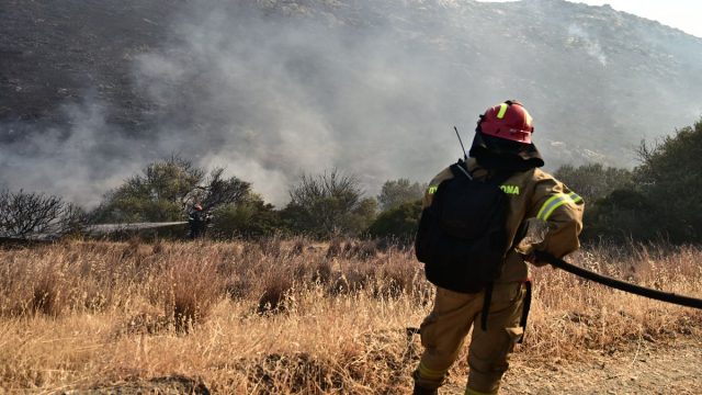 Στα ύψη ο κίνδυνος πυρκαγιάς την Κυριακή(29/6): Συναγερμός σε Αττική, Κρήτη και πολλά νησιά