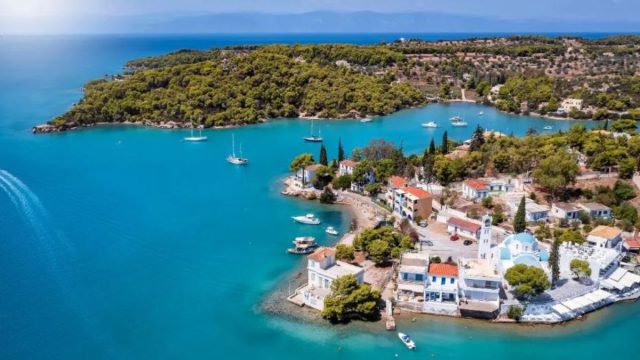 Πόρτο Χέλι: Μια κοσμοπολίτικη απόδραση σε απόσταση μόλις 2,5 ωρών από την Αθήνα