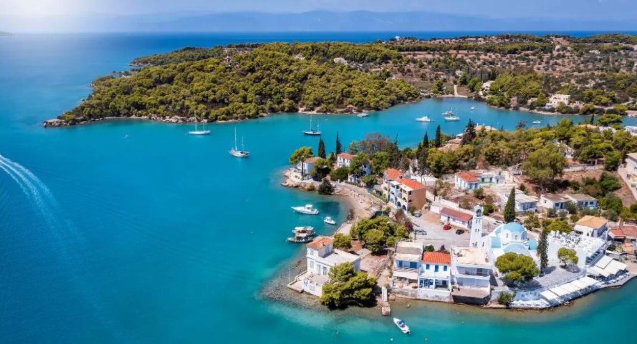 Πόρτο Χέλι: Μια κοσμοπολίτικη απόδραση σε απόσταση μόλις 2,5 ωρών από την Αθήνα