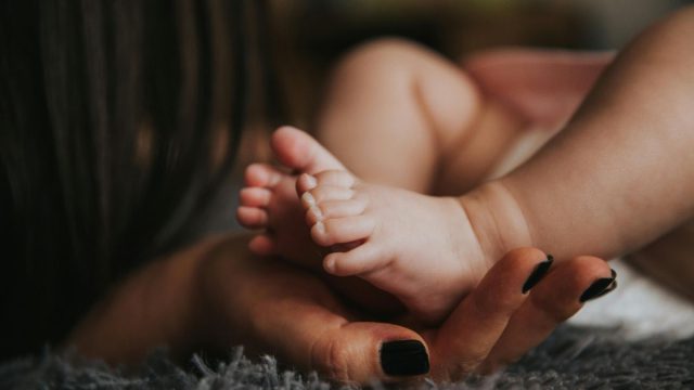 Πρόωρη σύνταξη: Κέρδη σε παλιούς ασφαλισμένους και μητέρες