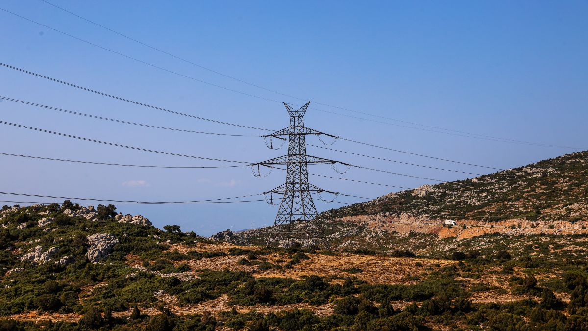 Καλοκαίρι με… αυξημένο ρεύμα: Πού θα κριθούν οι τιμές ενέργειας τους επόμενους μήνες