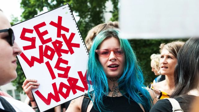 2 Ιουνίου: Παγκόσμια Ημέρα Εργατριών του Σεξ – Ορατότητα, δικαιώματα, αξιοπρέπεια